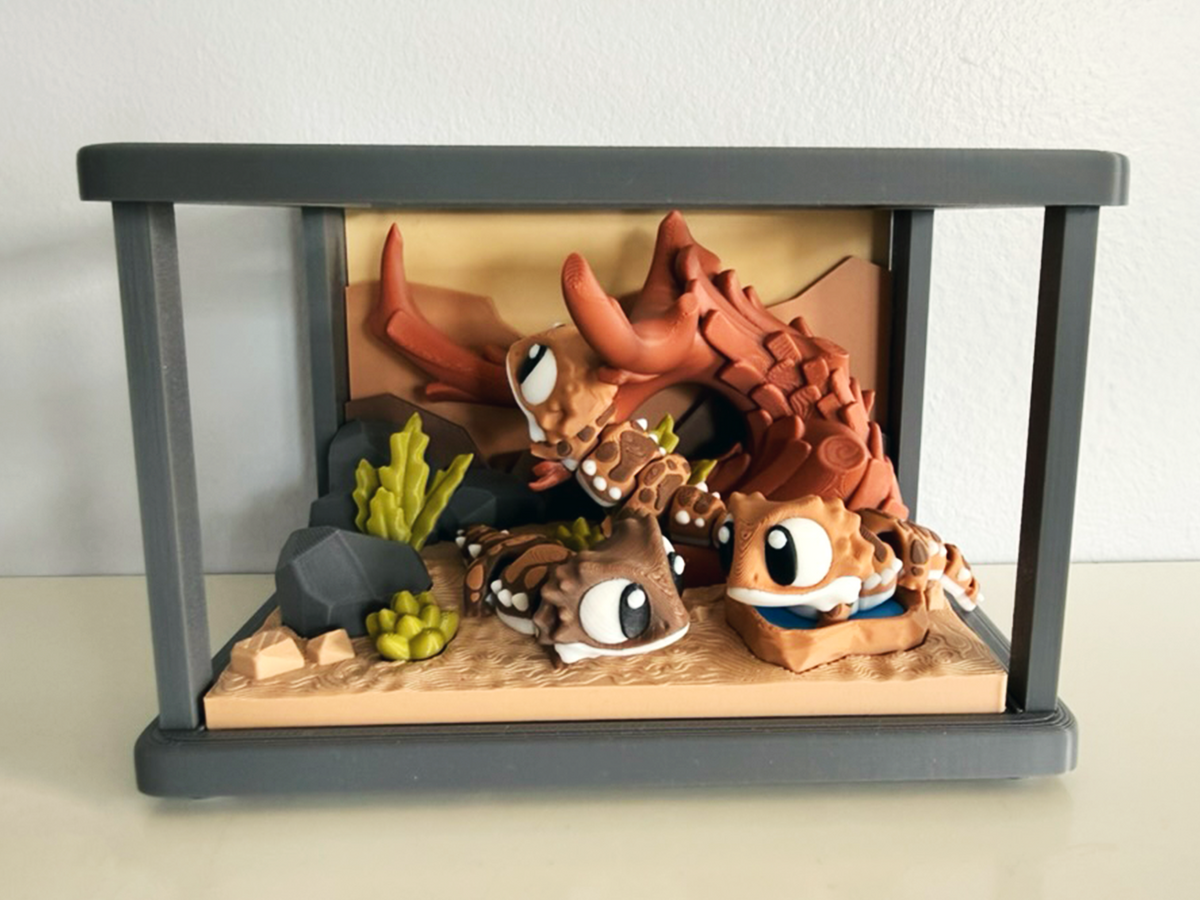 Bearded Dragon and Reptile Enclosure Playset