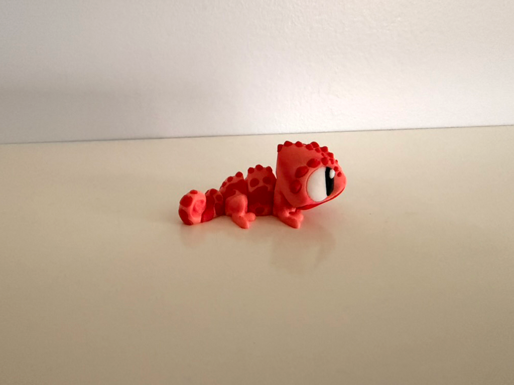 Flexi Chameleon and Vivarium Playset