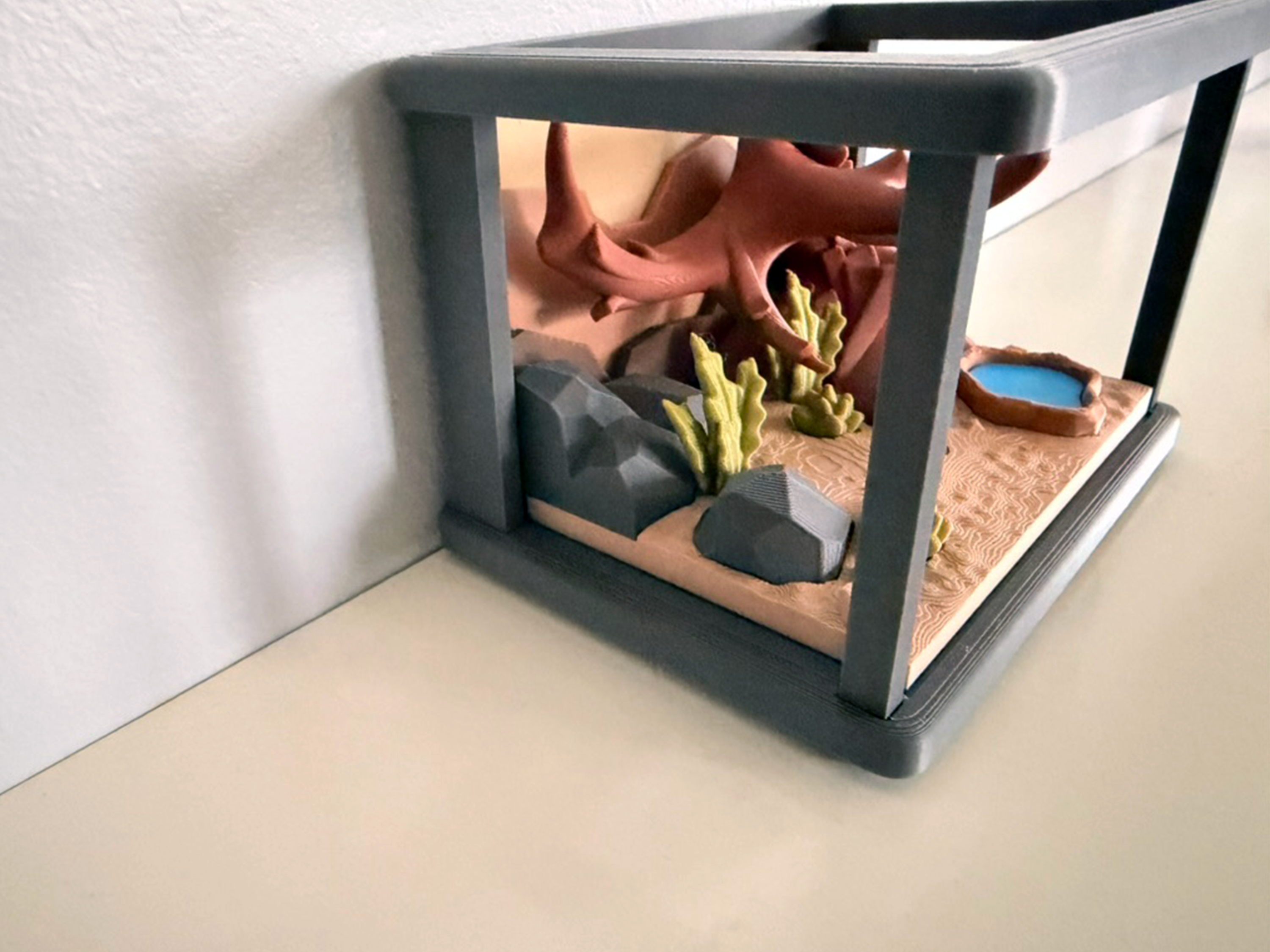 Flexi Chameleon and Vivarium Playset