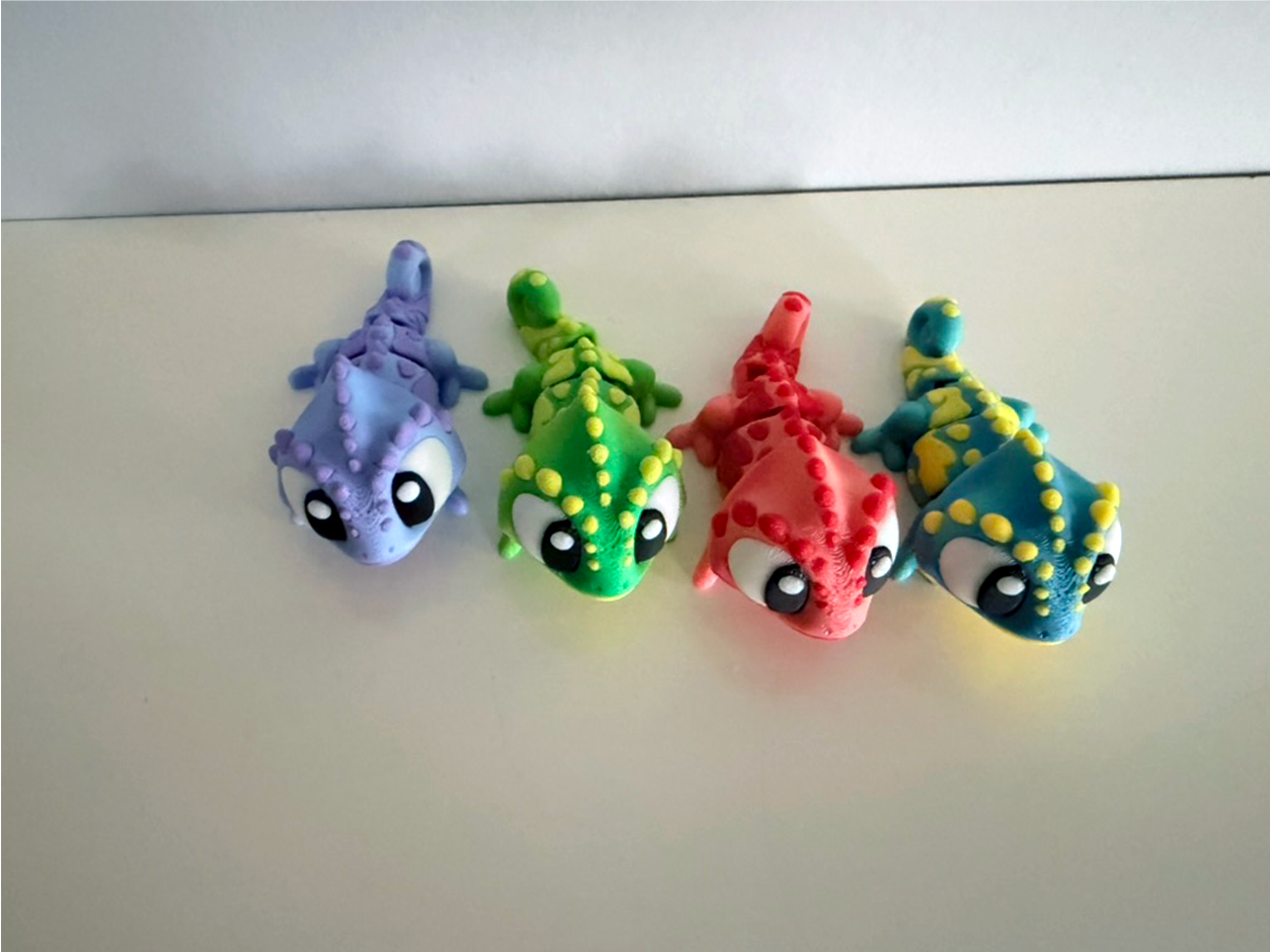 Flexi Chameleon and Vivarium Playset