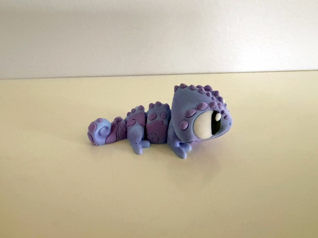 Flexi Chameleon and Vivarium Playset