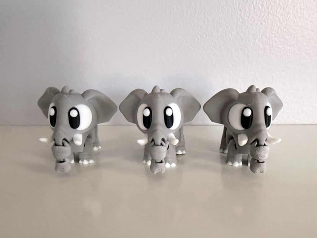 Flexi Elephant and Savannah Playset