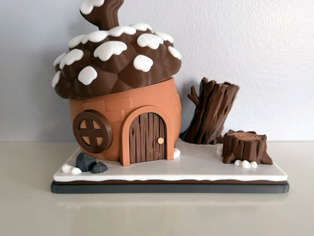 Flexi Squirrel and Acorn House Playset